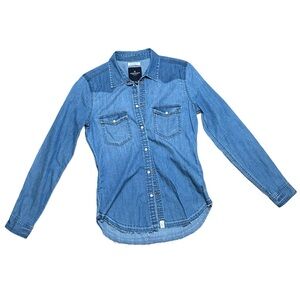 American Eagle Denim Button Down